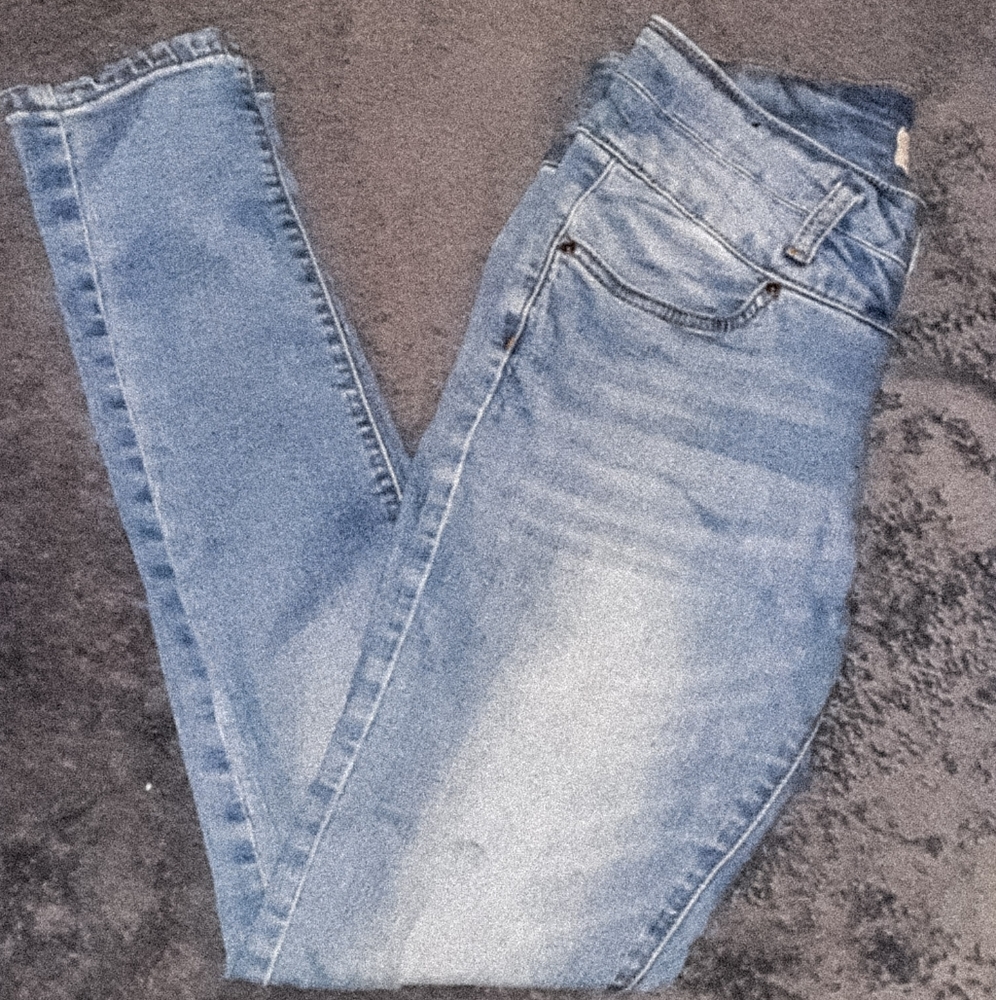 Mid Rise light blue Jeans